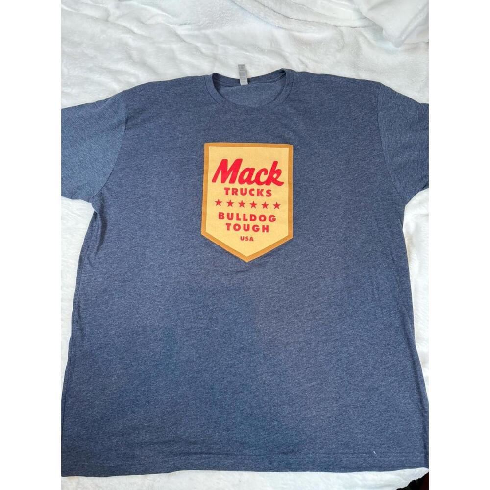 Mack Truck Men’s T-Shirt 2xl